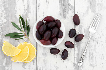 Image showing Olives and Lemon Fruit