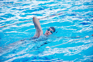 Image showing swimmer woman