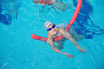 Image showing happy children group  at swimming pool