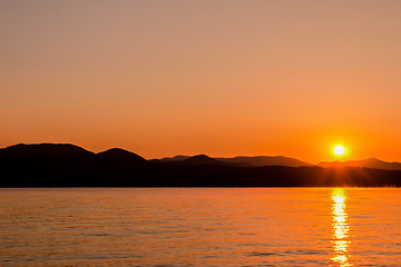 Image showing Lake Jocassee sunrise