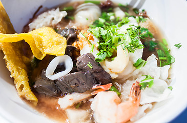 Image showing Close up thai noodle style with red tofu 