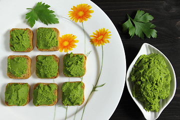 Image showing Green peas puree