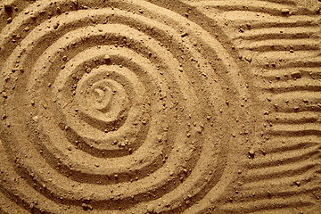 Image showing yellow sand texture (circles)