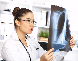 Image showing Female doctor in surgery