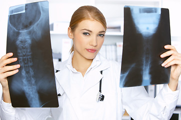 Image showing Female doctor in surgery