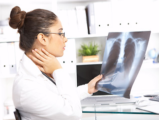 Image showing Female doctor in surgery