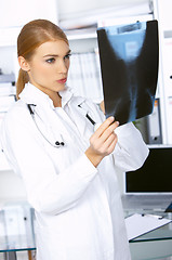 Image showing Female doctor in surgery