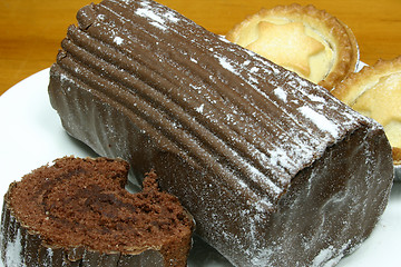 Image showing yulelog and fruit pies