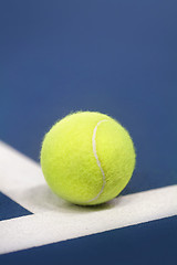 Image showing tennis ball on a tennis court 