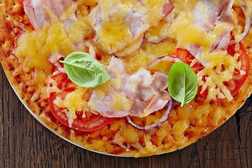 Image showing Pizza with bacon and tomato