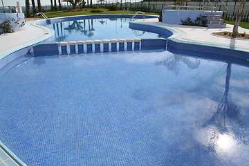 Image showing Swimmingpool with the sea in background