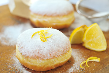 Image showing donut with lemon