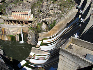 Image showing Water dam