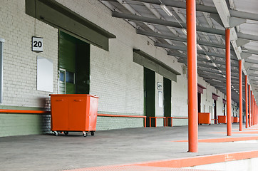 Image showing Platform at warehouse