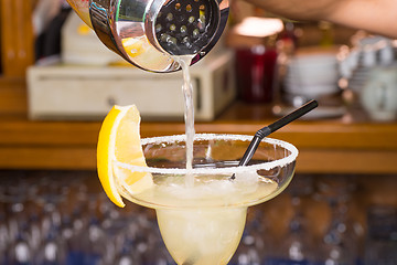 Image showing Pouring a margarita