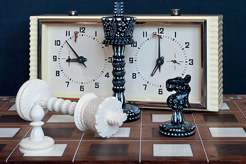 Image showing Chess with clock.