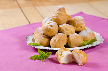 Image showing Profiteroles