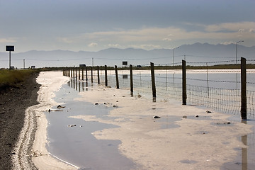 Image showing Fence in the Salt lake