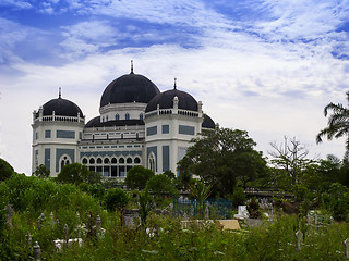 Image showing Medan's Great Mosque at Day.