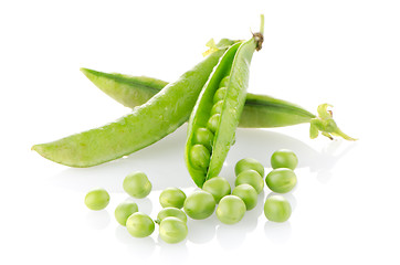 Image showing Fresh green pea pod