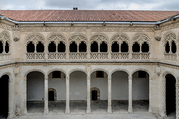 Image showing Patio del Colegio de San Gregorio