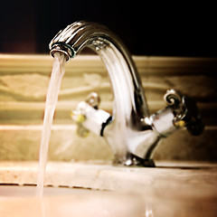 Image showing Hotel bathroom