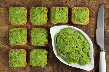 Image showing Green peas puree