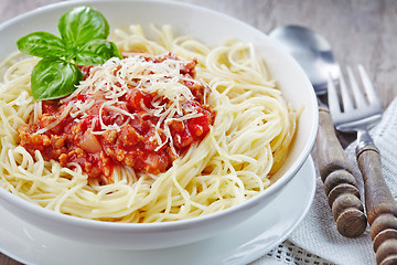 Image showing Spaghetti with minced meat and cheese