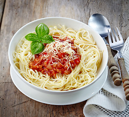 Image showing Spaghetti with minced meat and cheese