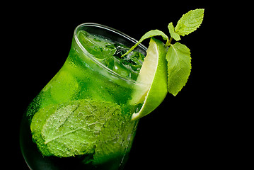 Image showing cocktail with lime and mint closeup