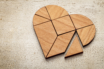 Image showing heart tangram