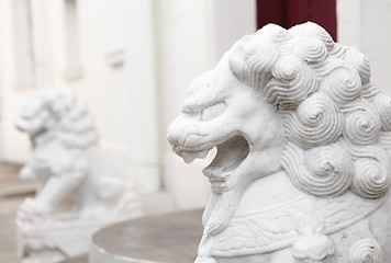 Image showing Chinese lion statue close up