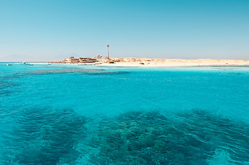 Image showing Reeves and island in ocean