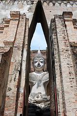 Image showing Statue of a deity in the Historical Park of Sukhothai