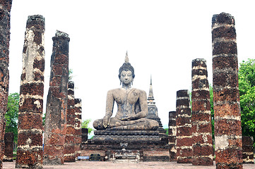 Image showing Statue of a deity in the Historical Park of Sukhothai