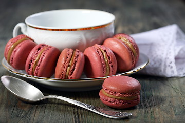 Image showing Macaroons.