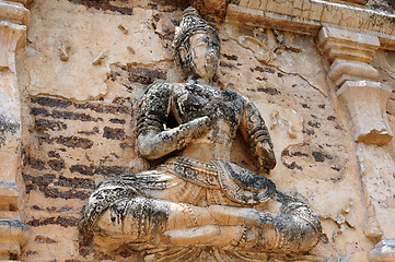 Image showing Ancient wat ruins in Chiang Mai,Thailand