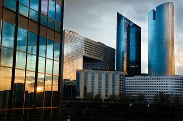 Image showing Modern architecture in La Défense  late at night