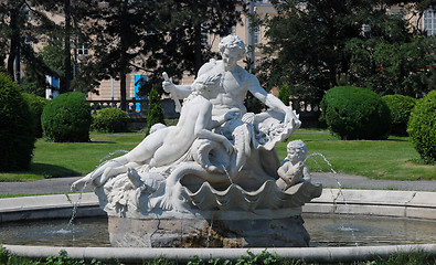 Image showing Fountain in the Maria-Theresien Platz in Vienna