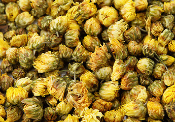 Image showing Dried chamomile tea