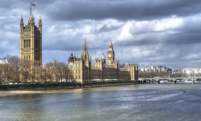 Image showing Houses of Parliament and big ben with Thames river