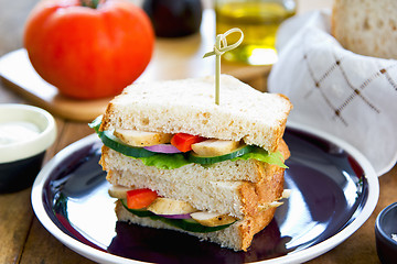 Image showing Grilled chicken sandwich