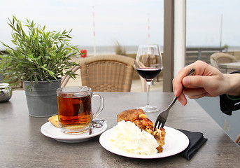 Image showing Breakfast on the beach