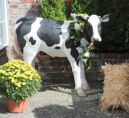Image showing Cow statue.