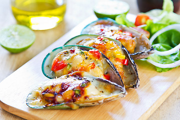 Image showing Baked Mussel with cheese