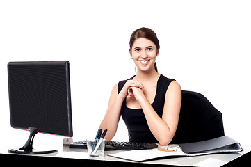 Image showing Business executive at her work desk