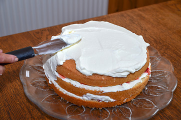 Image showing Making strawberry cake 2