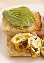 Image showing Avocado With Omelette