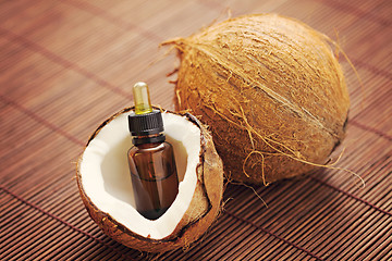 Image showing coconut essential oil