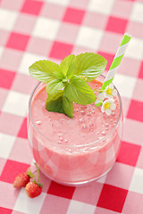 Image showing strawberry shake